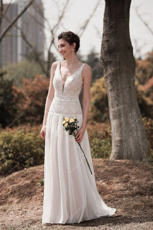 Sexy Lace Plunging Neckline Bohemian Wedding Dress