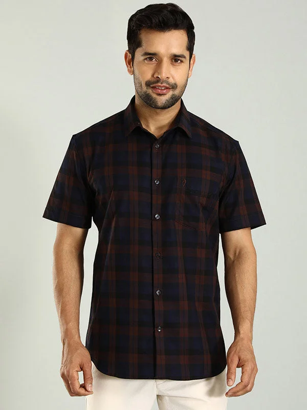 Men Checked Half Sleeve Cotton Shirt