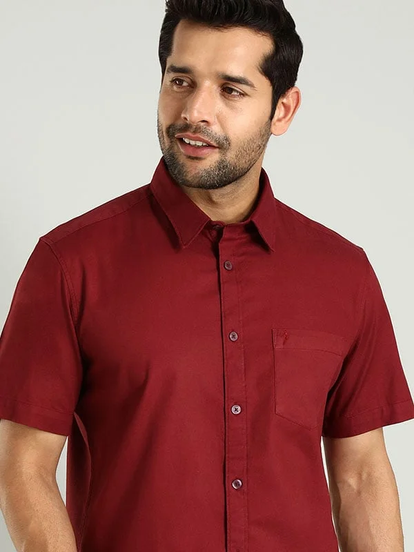 Men Solid Half Sleeve Cotton Shirt